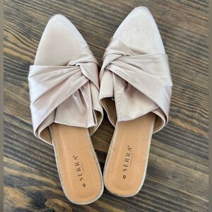 Serra Women's Elegant Cream Knotted Mules